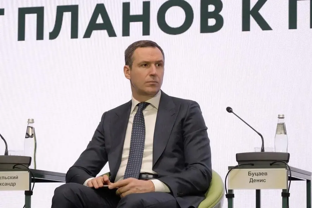 Бутсаева обвиняют в хищении средств Российского экологического оператора. По данным следствия, он может находиться в США. Мусорная реформа, на которую потратили не менее 94 млрд рублей, признана проваленной.