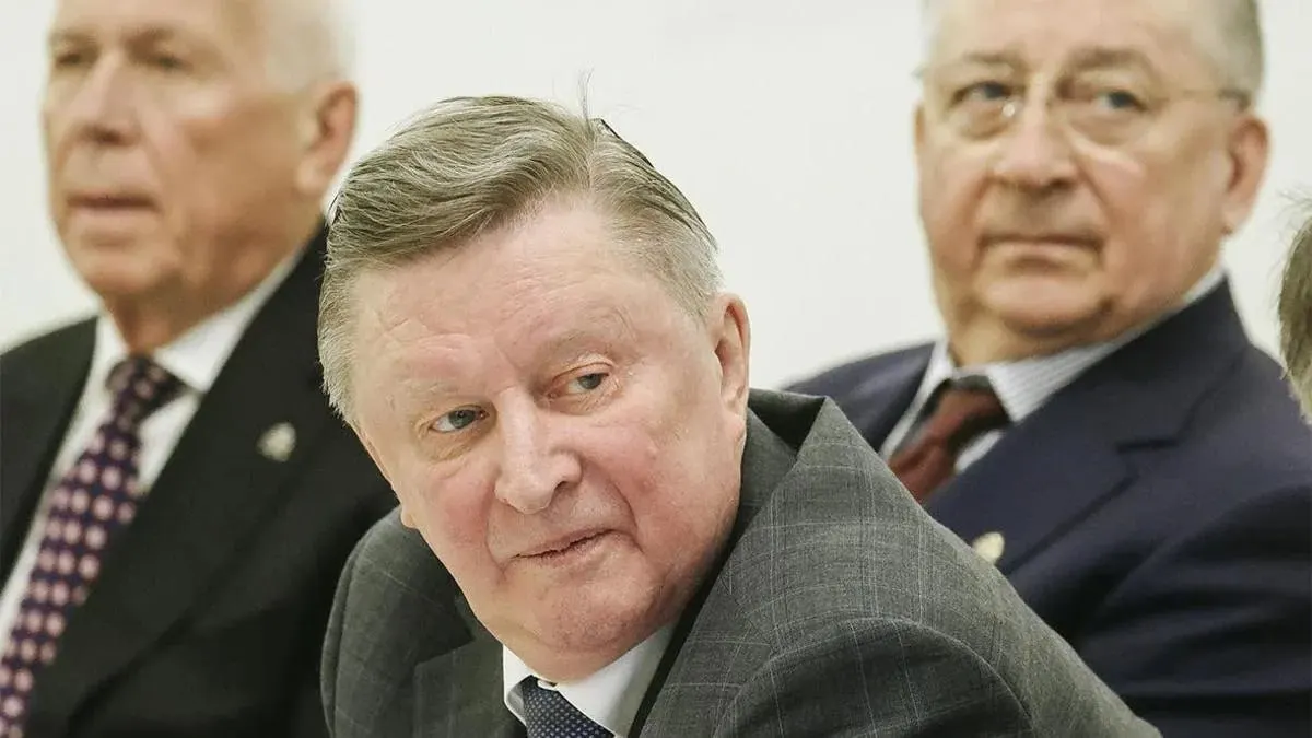 О смерти сообщили представители организации, в которой он был почётным президентом. Иванов возглавлял Минобороны с 2001 по 2007 год.