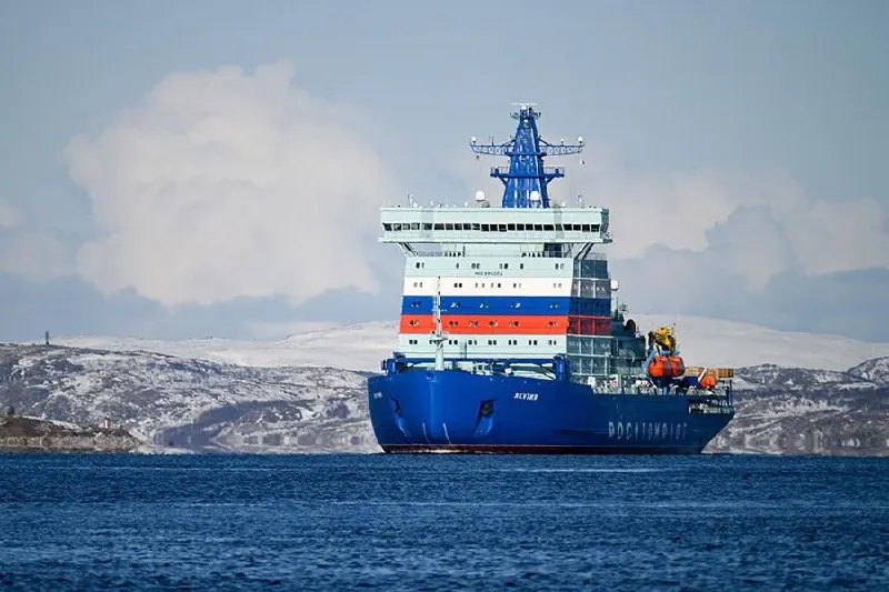 Верховный суд РФ рассмотрит жалобу по делу о банкротстве Мурманского морского пароходства. Кредиторы требуют взыскать с семьи владельца почти ₽1 млрд, а на место компании в Арктике массово приходят зарубежные операторы.
