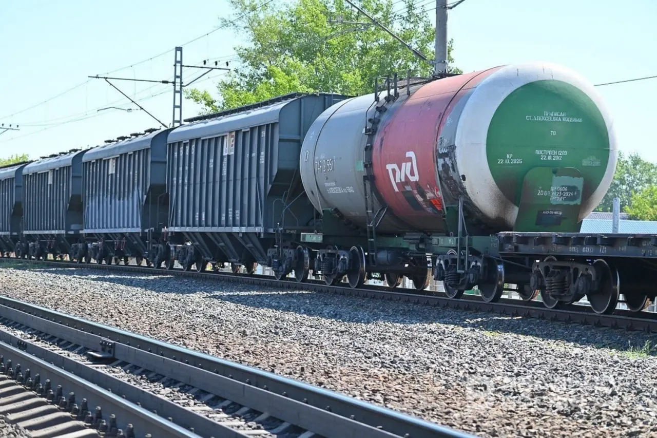 Штаб будет обеспечивать стабильный приём нефтяных грузов и координировать логистику, с особым вниманием к поставкам авиационного керосина в аэропорты.