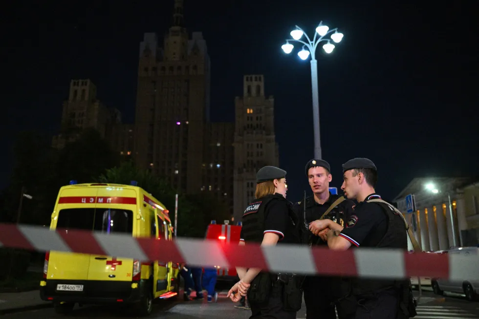 Во время вечернего визита в московский Balzi Rossi произошел взрыв. По данным властей, пострадали и погибли люди; расследование ведется, возможна версия теракта.