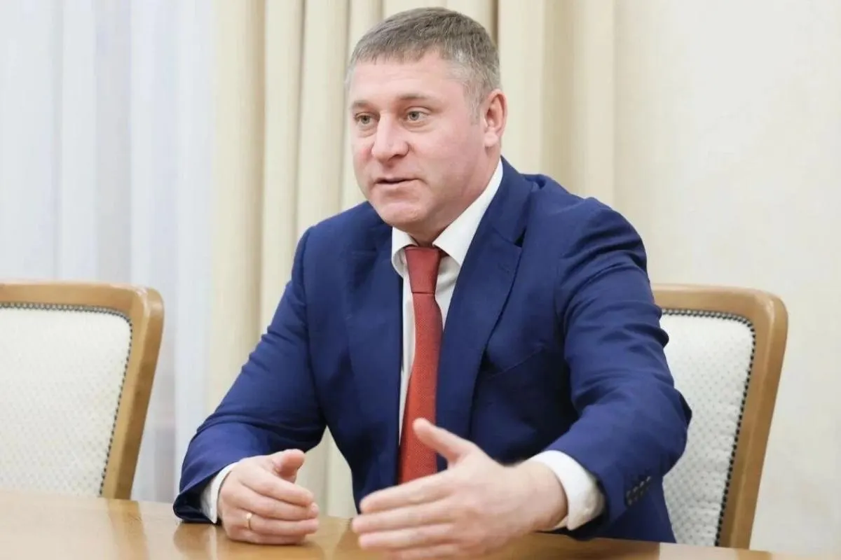 Глава региона поделился планами увеличения экономической активности за счёт застройки, создания производств и внедрения современных систем противодействия дронам, а также рассказал о подходах к кадрам и общении с приграничными районами.