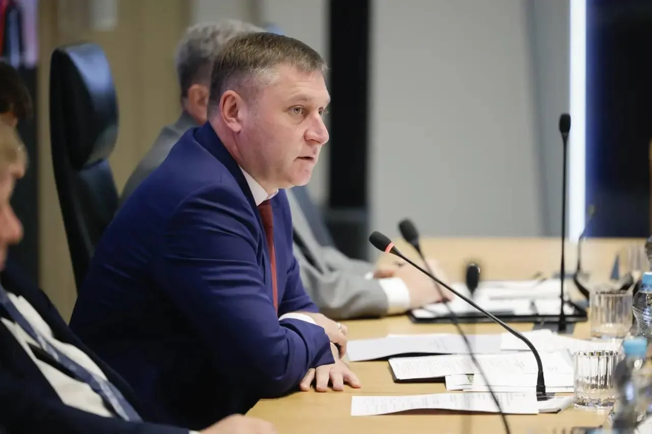 В приграничном регионе планируют регулярные встречи властей и комплекс мер по обеспечению безопасности и помощи населению после атак дронов.