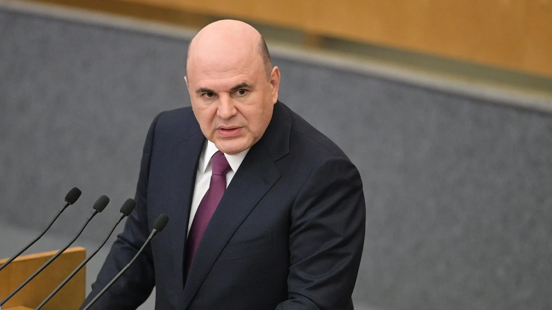 Ассоциация участников электронной торговли предложила вводить НДС на импортные товары постепенно, предупредив, что резкое ужесточение налогообложения может оттолкнуть покупателей от маркетплейсов и ударить по выручке российских продавцов.