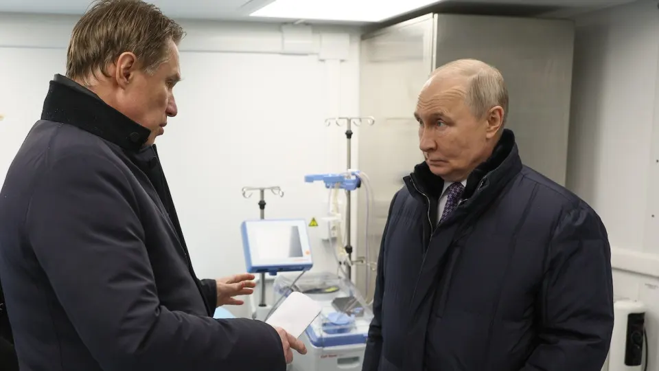 Президент поручил министру здравоохранения увеличить охват репродуктивной диспансеризации для поддержки рождаемости. Демографическая ситуация в стране оценивается как критичная: число рождений продолжает падать, официальную статистику засекретили.