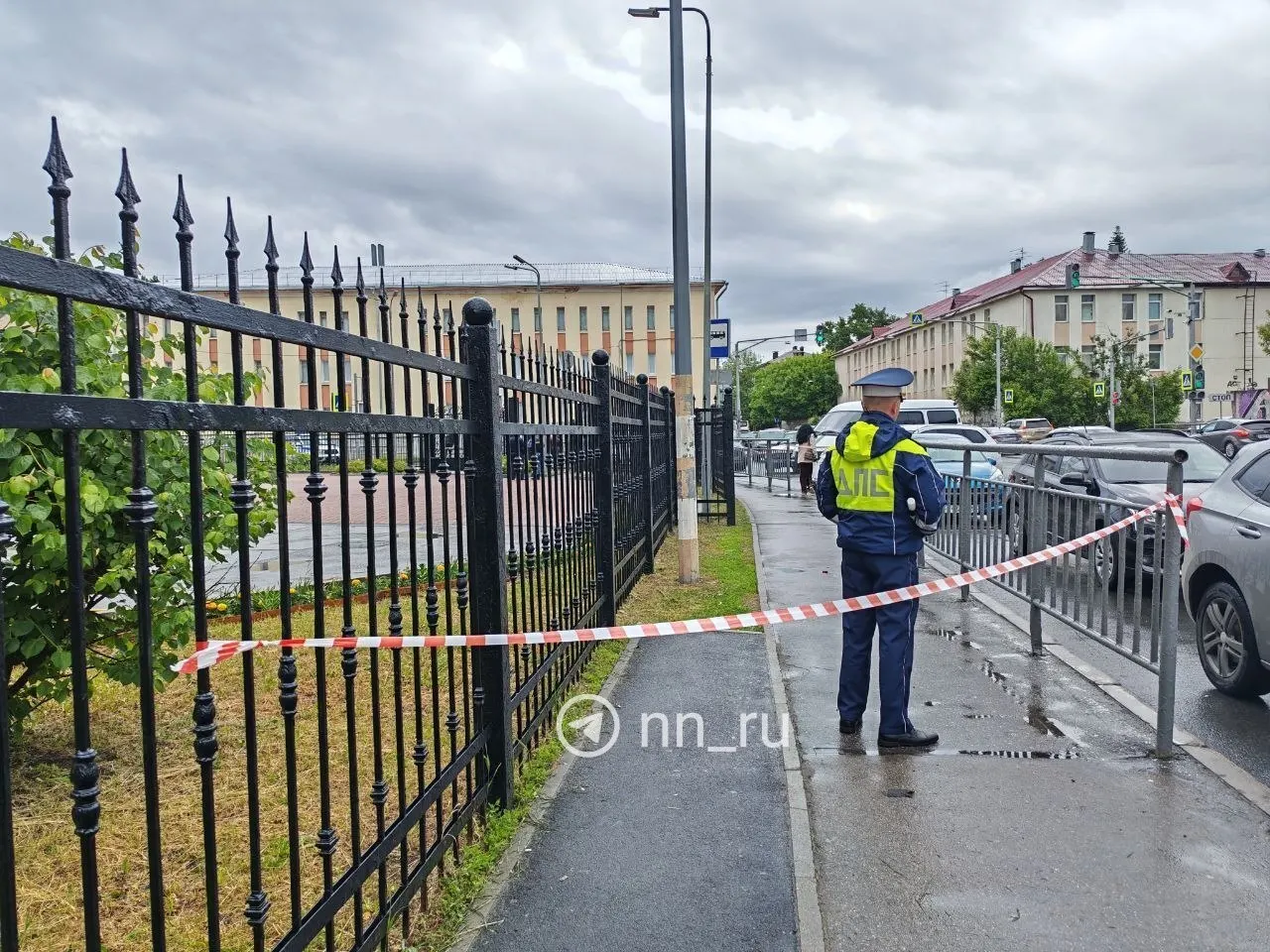 Над регионом были сбиты несколько БПЛА. В Нижнем Новгороде повреждено здание областного суда, предварительно пострадавших нет; на месте работают полиция и МЧС. По данным Минобороны, ночью по всей стране сбили 62 беспилотника.