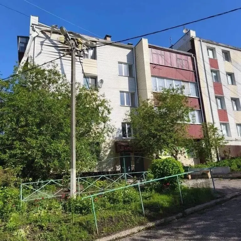 По округам региона зафиксировали удары дронов: повреждены дома, объекты инфраструктуры и сельхозтехника, один мужчина получил осколочные ранения.