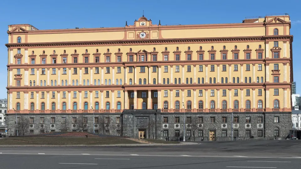 Руководитель Пограничной службы ФСБ заявил о нарушениях договоров пограничного режима со стороны Финляндии и Эстонии, ограничениях на пересечение границы и общем росте напряжённости на западных рубежах России.