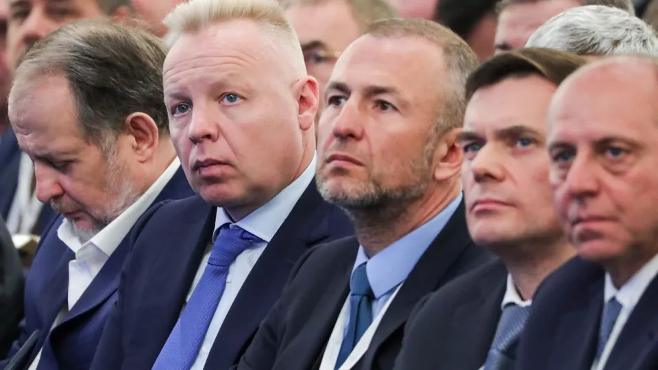 Российское объединение бизнес‑сообщества предложило не публиковать в интернете материалы и решения по претензиям компаний о возмещении убытков от западных санкций. Идея поддержана Минюстом и обсуждается в администрации президента, но встречает сопротивление Минэкономразвития.