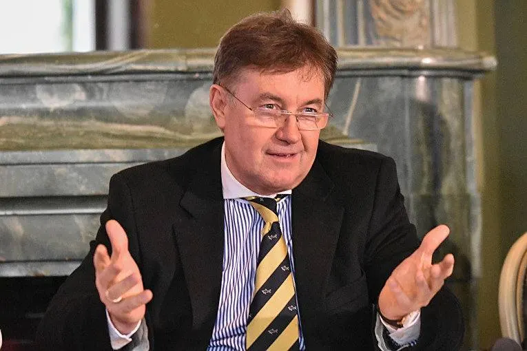 Высшая квалификационная коллегия судей обсудила прекращение отставки судьи Верховного суда после решения суда об изъятии имущества; в случае восстановления статуса это лишит его неприкосновенности и может открыть путь к уголовному преследованию.