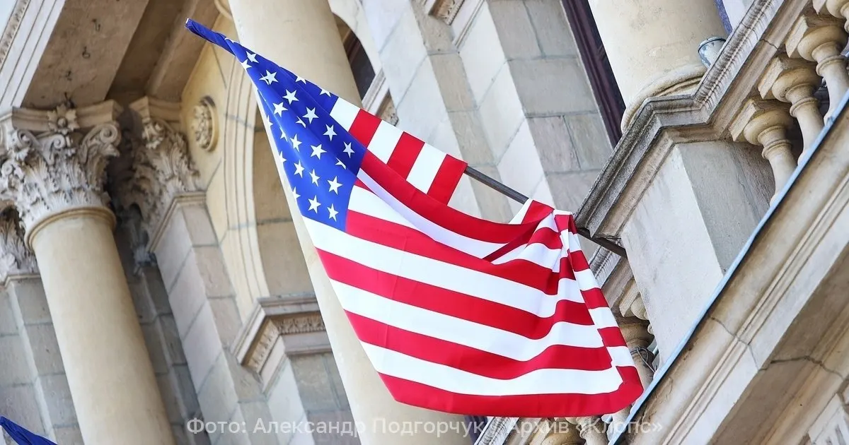 Президент США сообщил о достижении договора с Ираном и разрешил немедленное прекращение морской блокады; подписание соглашения намечено на 19 июня, после чего начнётся разминирование Ормузского пролива. Россия временно ограничила ночные и утренние рейсы в Иран.
