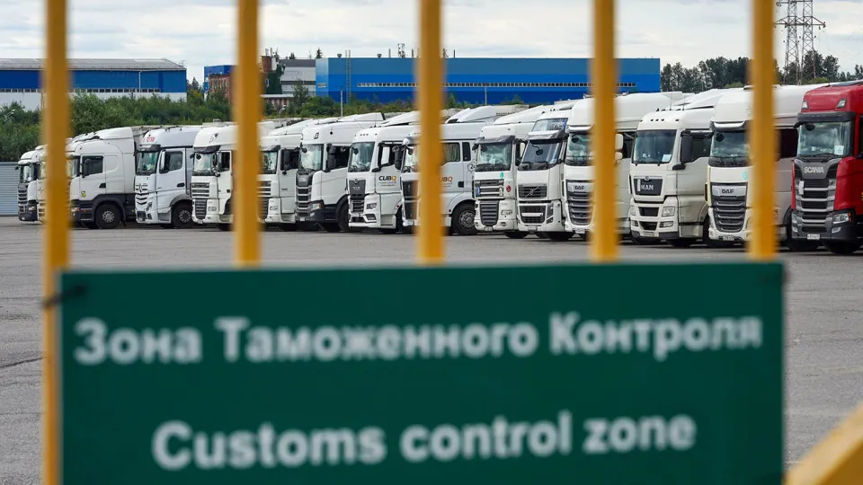 Правительство ввело переходный период для новой системы подтверждения ожидания товаров (СПОТ) и продлило упрощённый порядок ввоза из стран ЕАЭС до 31 августа, чтобы избежать сбоев в поставках и дать бизнесу время на адаптацию.