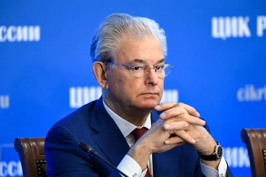 Зампред ЦИК сообщил о планах тестирования технологии в других регионах, конкретный участок не назван. Электронные списки позволяют сочетать очное и дистанционное голосование, но у экспертов есть вопросы по прозрачности и контролю.