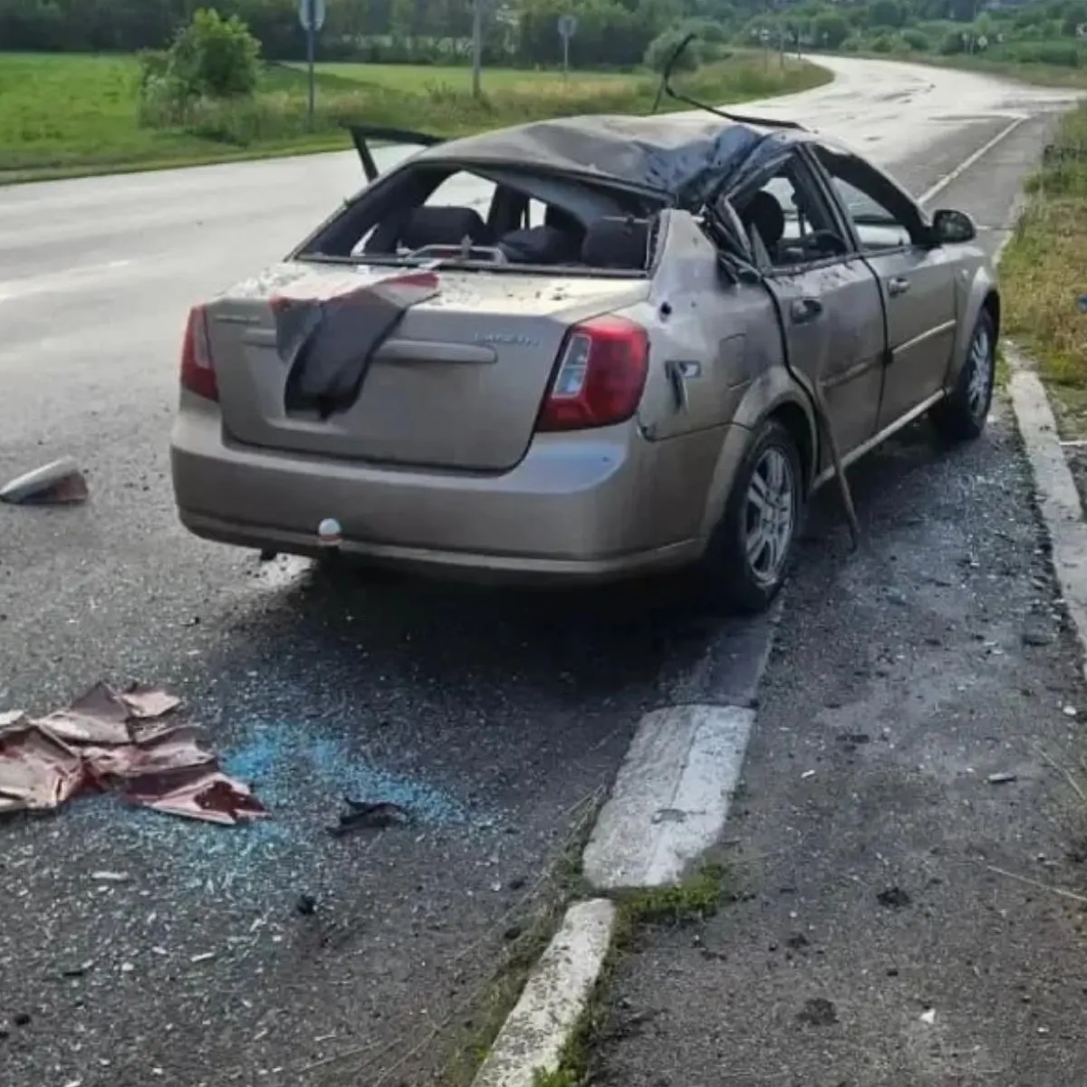 В нескольких населённых пунктах Белгородской области при ударах беспилотников один человек погиб, ещё четверо получили ранения.