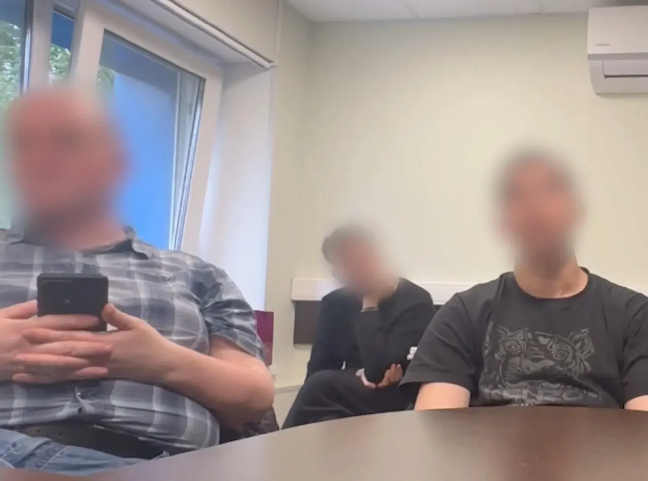 Следственный комитет сообщил о возбуждении уголовных дел по статье о терроризме — по версии ведомства, через чат‑бот знакомств «Дайвинчик» якобы действовали спецслужбы Украины.