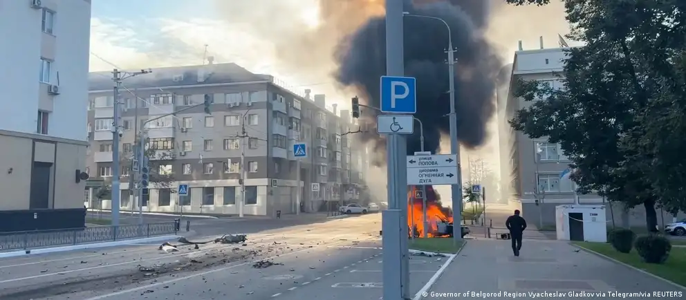 Белгород подвергся массированной атаке беспилотников: погибло три человека, 25 раненых, в городе идут работы по ликвидации последствий.