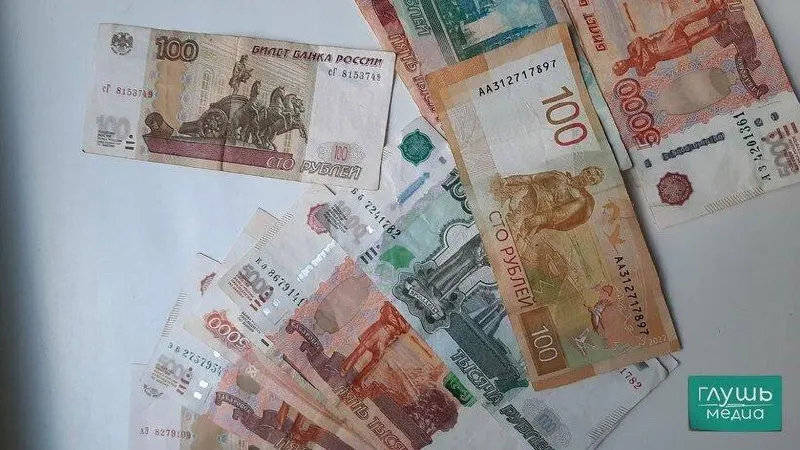 Регулятор рассматривает увеличение лимитов наличных по договорам займов: до 100 тыс. рублей для МФО, до 200 тыс. рублей для ломбардов; ежедневный лимит — до двух миллионов рублей.