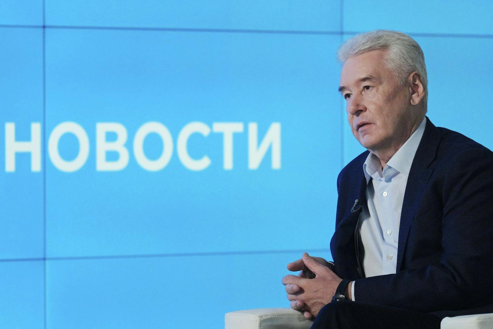 Мэр Москвы заявил, что призывы мобилизовать экономику на нужды конфликта — ошибка. Победа зависит от устойчивой мирной экономики.