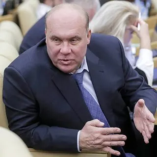 Идея — установить памятную дату для тех, кто принял участие в специальной военной операции; возможно, это последнее воскресенье марта.
