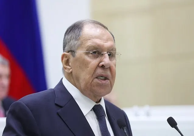 Лавров высказался о том, что закрытие дипломатических миссий Германии по делу беспилотника в Лейпциге демонстрирует повторение исторических уроков и опасную эскалацию.