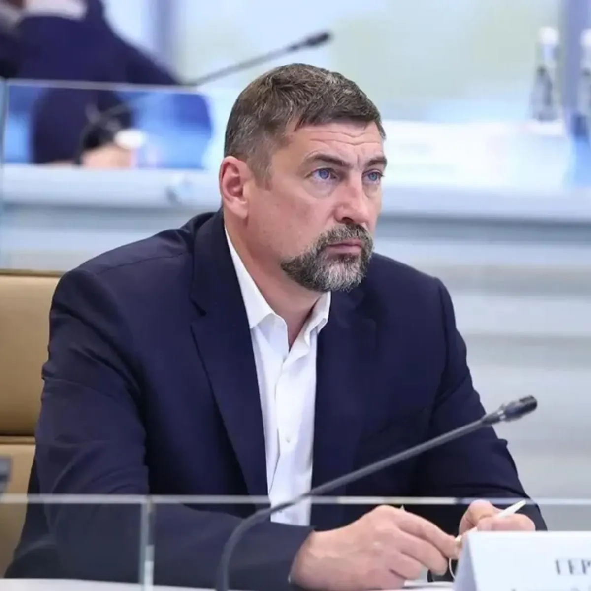 Алексей Гержик стал министром строительства Белгородской области; официальное подтверждение пока отсутствует, на сайте правительства по-прежнему указан другой руководитель ведомства. Гержик сменил Оксану Козлитину, которая ушла после ряда обысков, связанных с строительством.