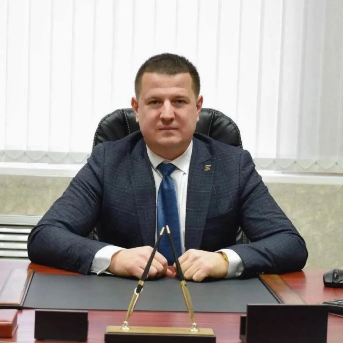 Глава Краснояружского округа ушёл в отставку; депутаты приняли решение, мотивируя переходом на новое место работы.